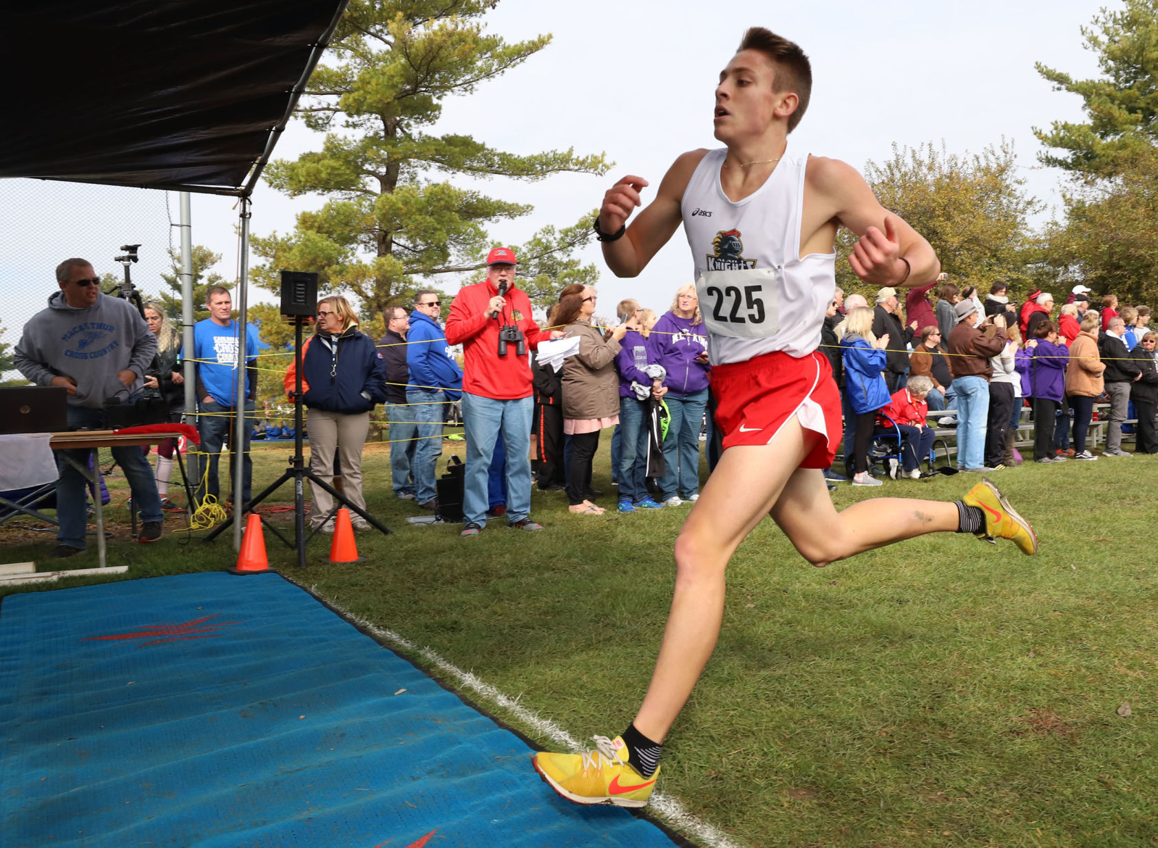 Class 1A boys cross country sectional 23 10.27.18.jpg